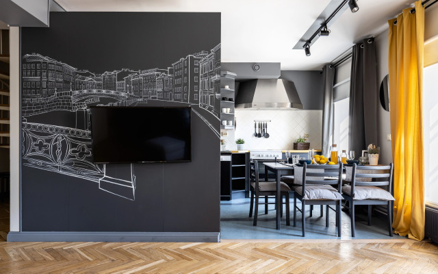 Апартаменты Двухуровневые Little Italy 140 кв.м с видом на собор