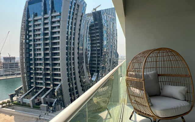 Keyrock Living 1BR at Reva Residence Apartments