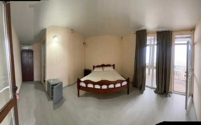 Mini hotel Gostevoy Dom "stary Prichal" Abkhaziya S. Ldzaa