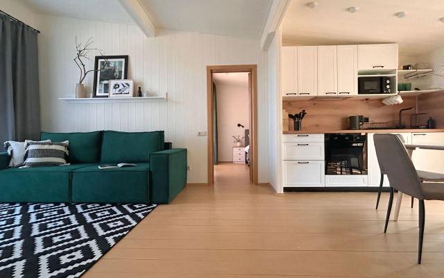Point 483 Hvojnyj Guest House