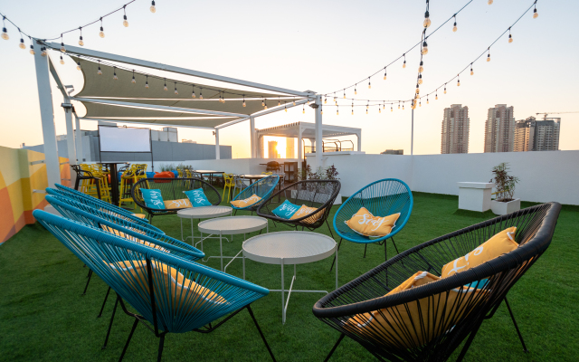 Izzzi Life Mint Apart-Hotel