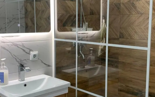 Prostornye Na Oktyabryskoy Apartments
