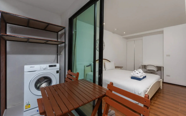 Апартаменты Suite Sangir Rawai Beachfront Title Condo