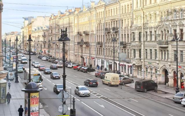 Antares on Nevsky Prospect Guest House