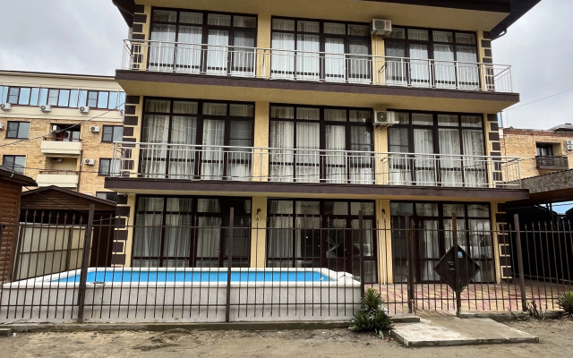 Hristaki Guest House