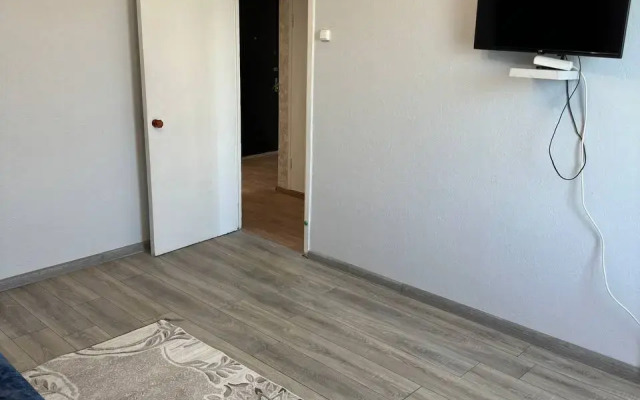 Dvukhkomnatnaya Na M Akademicheskaya Flat