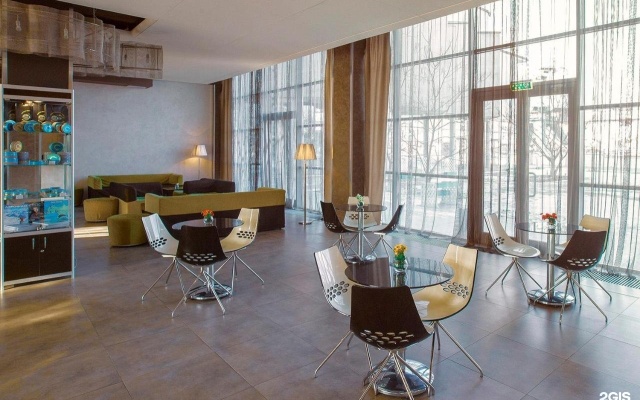 V Biznes-Centre Zolotoj Zaton Apartments