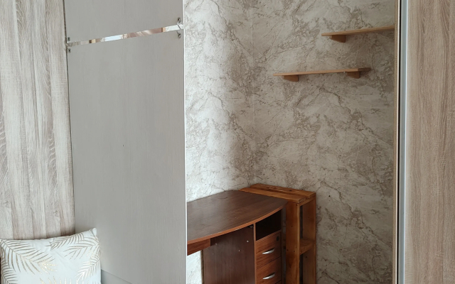 Квартира уютная с большой кухней - фото 3