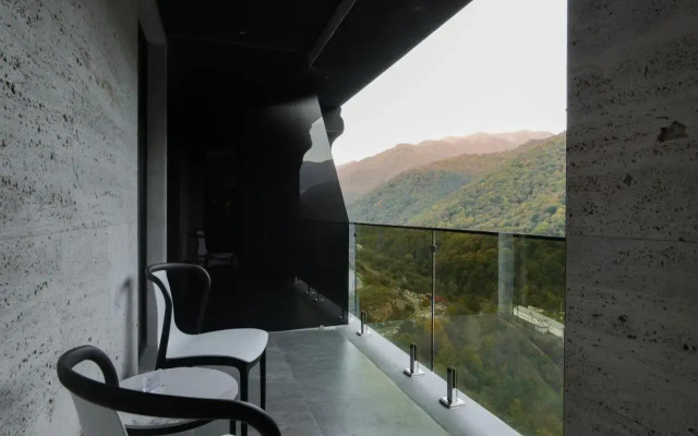 Mounthree Resort Hotel