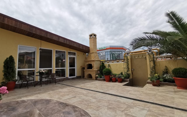 Orange House Hotel