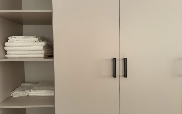 Na Admiralskogo 1A Flat