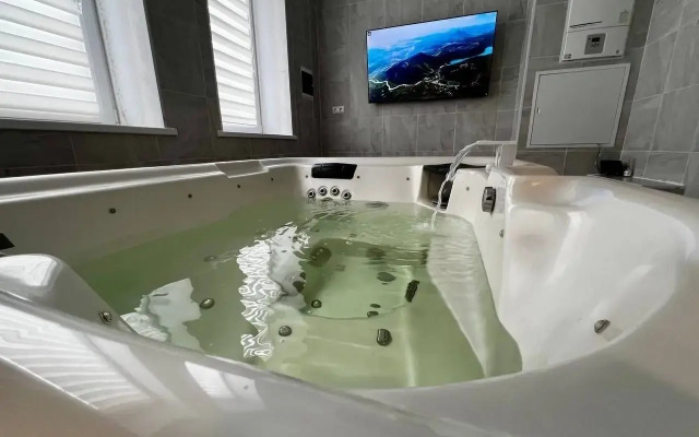 Vostochny Private House