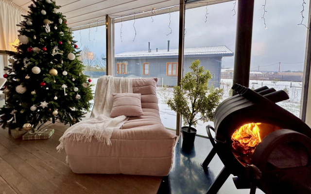 Частный дом уютный дубль у леса и поля