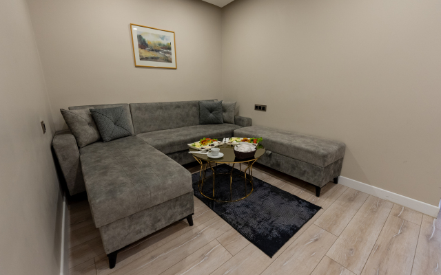 Meros Hotel