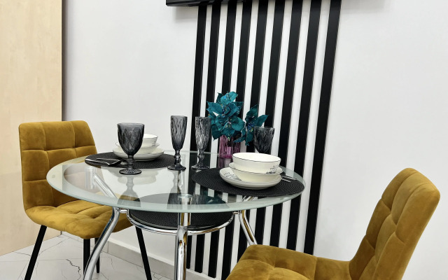 V Samom Serdtse Adlera Flat