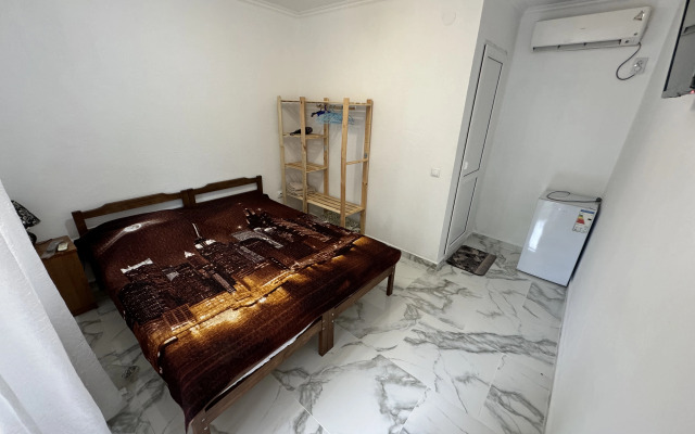 Damir Mini Hotel