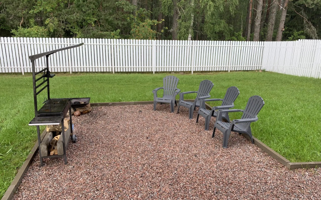 Частный дом у озера и леса 2 спальни