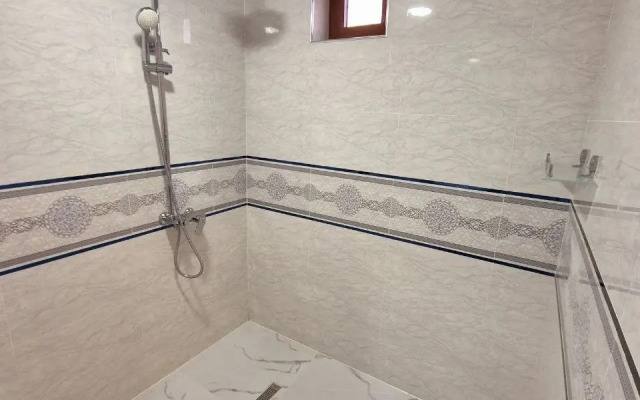 Samarkand Imron Hotel