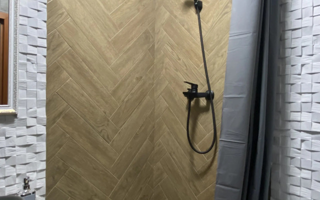 Апартаменты студия ВИП 4 Дворик Друзей