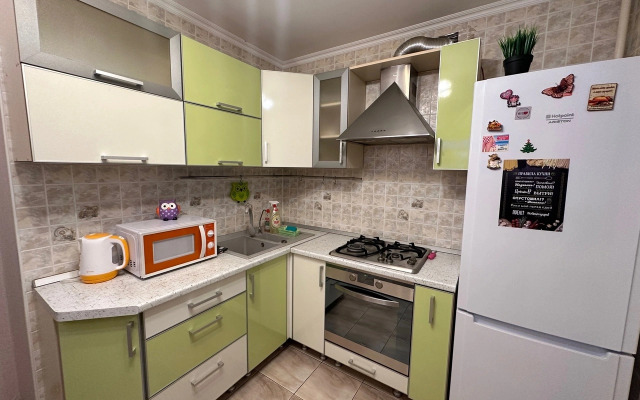Uyutnaya Kvartira Na Khoroshavina 11 Apartments