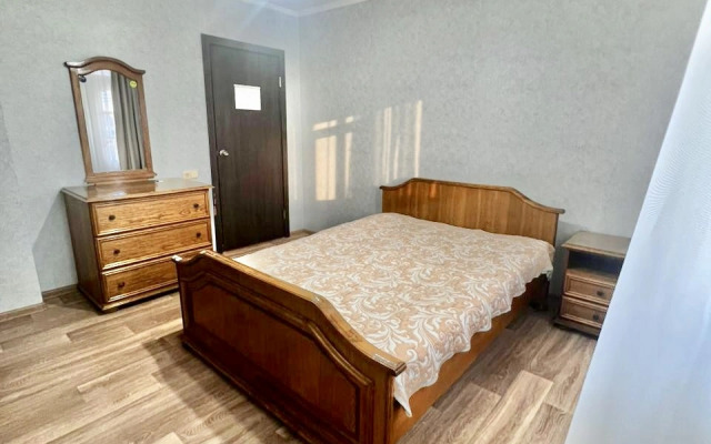 Апартаменты Адлер Чкалова д 42/1 № 10 Альфагид