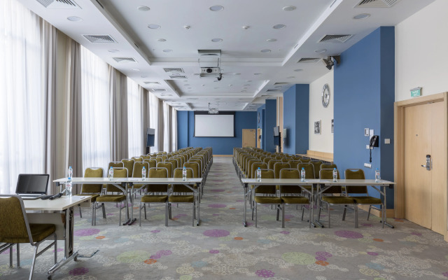 Nesterov Plaza Hotel