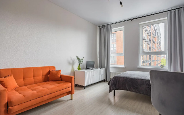 Stilnaya studiya na beregu Oki Flat