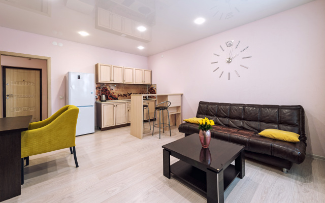 SC Ostrovskogo 93D 23fl Apartments