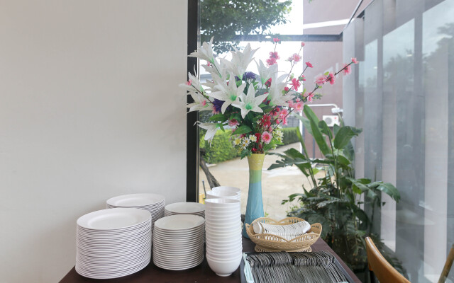 Отель Life Grand Chiang Mai