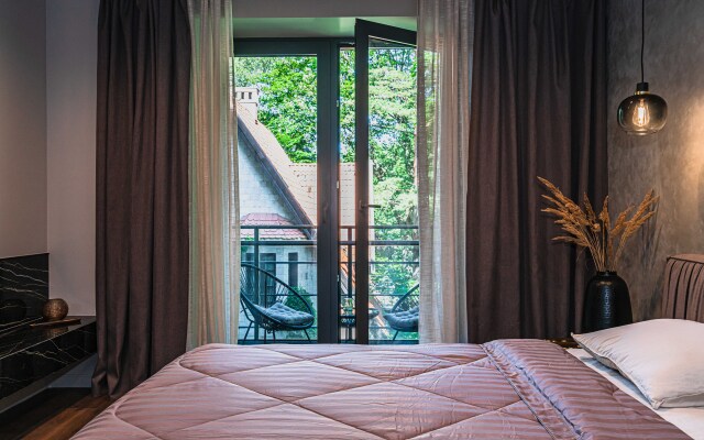 U Morya Apartments