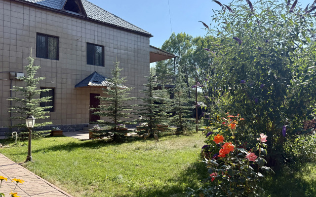 Kolorado Hotel