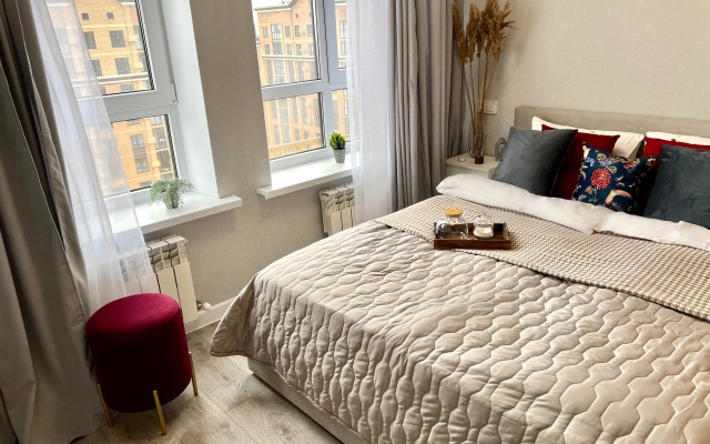 Sovremennaya Lakonichnaya Kvartira Ryadom S Fontanom I Skverom Geroyev Apartments