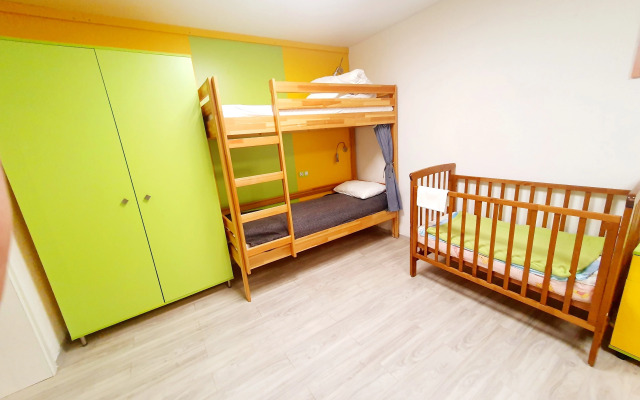 Party And Sun Hostel