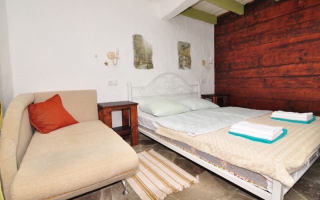 Alaku Hotel