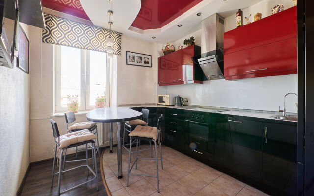 Квартира Модная близ аэропорта