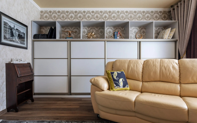 Dvukhkomnatnye Bookingapart Komfort  U Korolevskikh Vorot Apartment