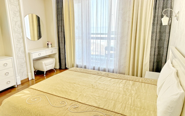 Апартаменты 3-комнатные Алые паруса