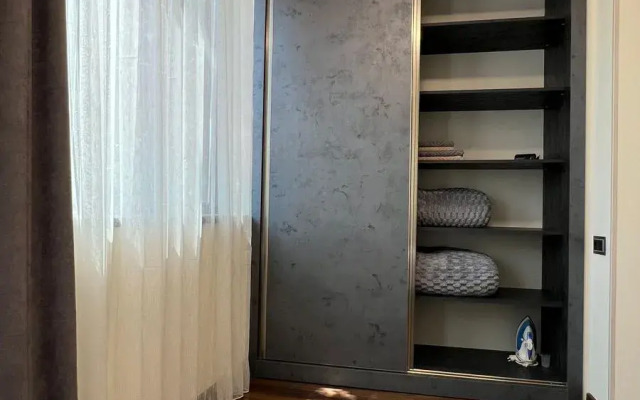 Studiya V Samom Tsentre Yerevana Na Mashtotsa 10 Flat