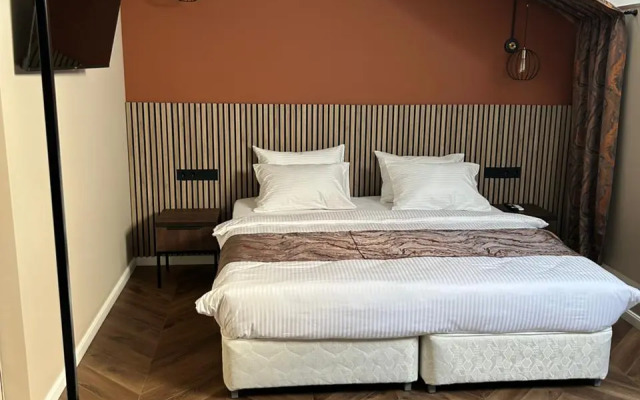 Kremlevskie Palaty Hotel