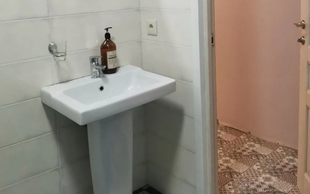 Spiro Guest House