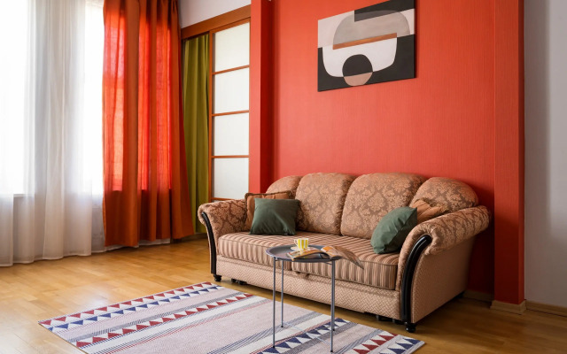 U Tavricheskogo Sada Flat