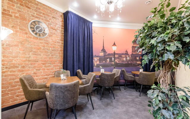 Ruann Decart Hotel