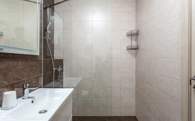 Lyuks V Novom Zhk Na Vasilyevskom U Metro Apartments