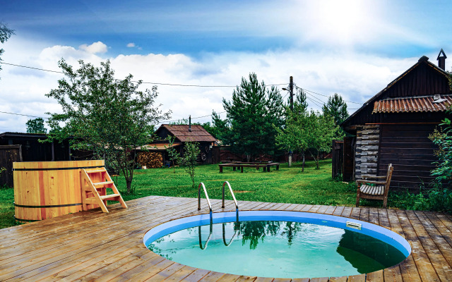 Russian Seasons Selo Vyatskoe Hotels 4*
