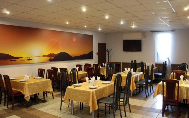 Planeta Hotel