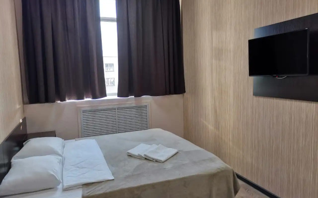 Отель Компас