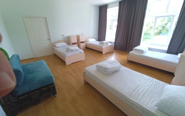 225 Solevarov Guest House