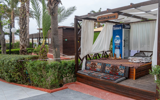 Aydinbey Famous Resort - Ultra All Inclusive