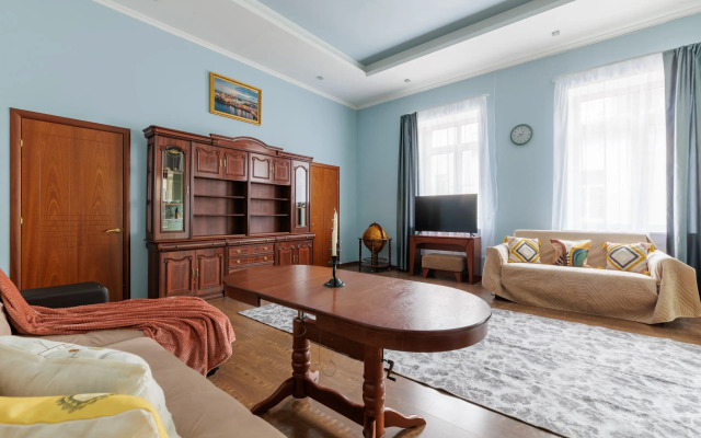 Trehkomnatnye s balkonom 8 gostej Apartments