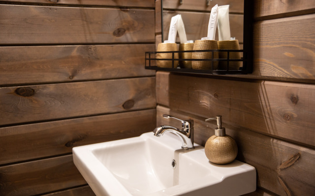 BaikalWood Eco Lodge & Spa